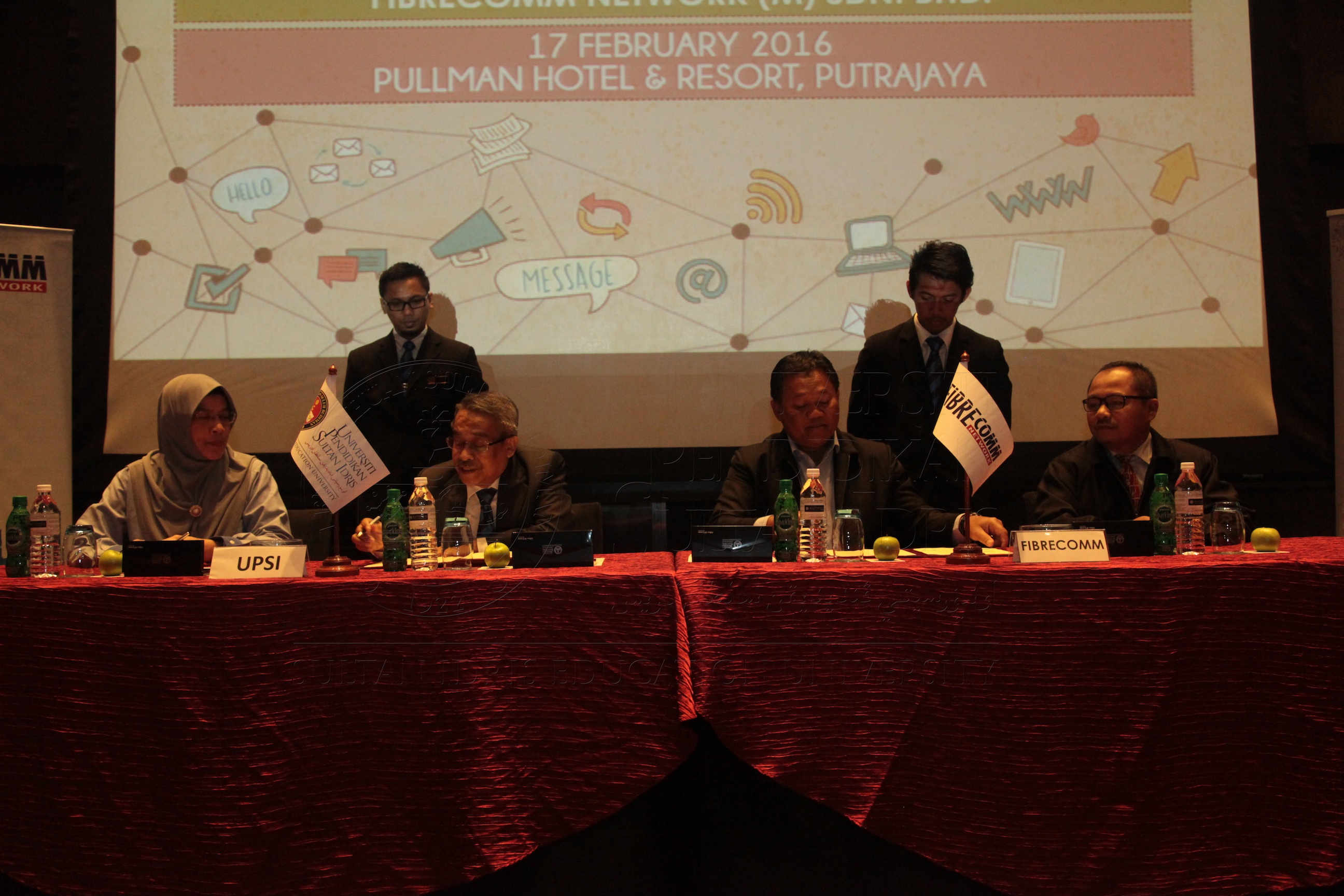 PRO16 14 fibercom IMG 0077